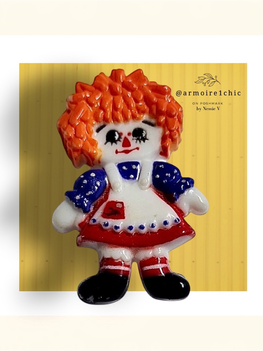 HALLMARK | Rare Vintage Raggedy Ann Doll Brooch Pin | Bag Bobbs Merrill 1974 - Picture 5 of 5